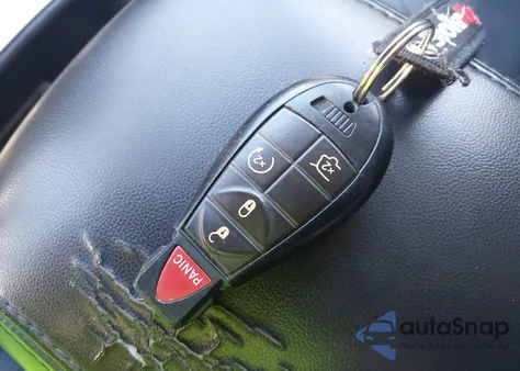 2011 Jeep Grand Cherokee Laredo z USA, uszkodzony, nr VIN 1J4RR4GG0BC528513